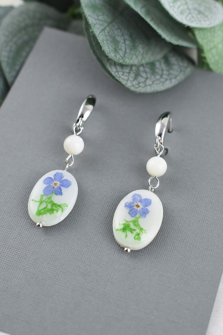 Forget-me-not earrings with English secure clasp