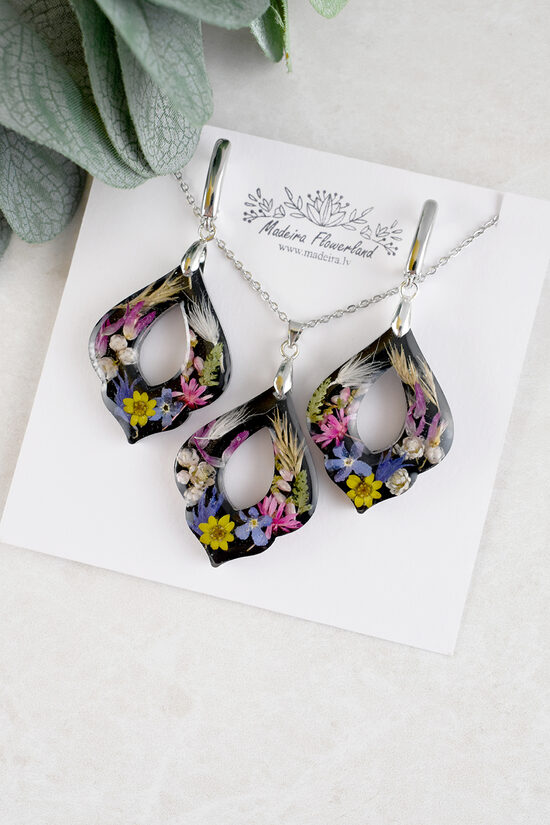 Pressed flowers jewelry set
