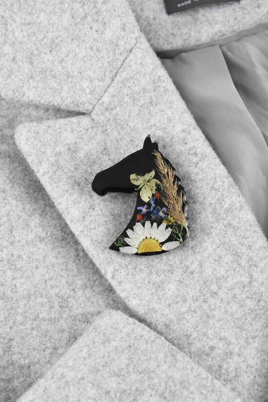 Black horse brooch pin