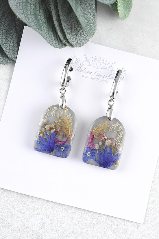 Epoxy earrings with flowers