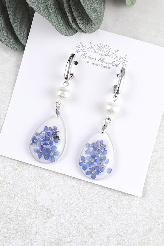 Earrings with forget-me-nots and a natural pearl