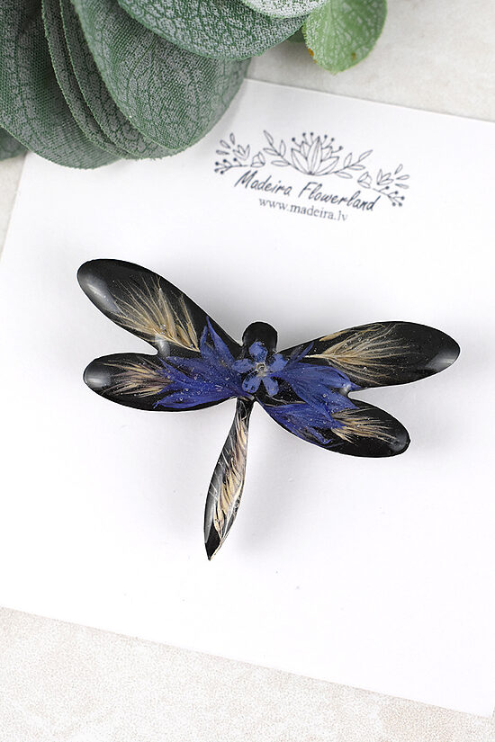 Dried flower jewelry brooch