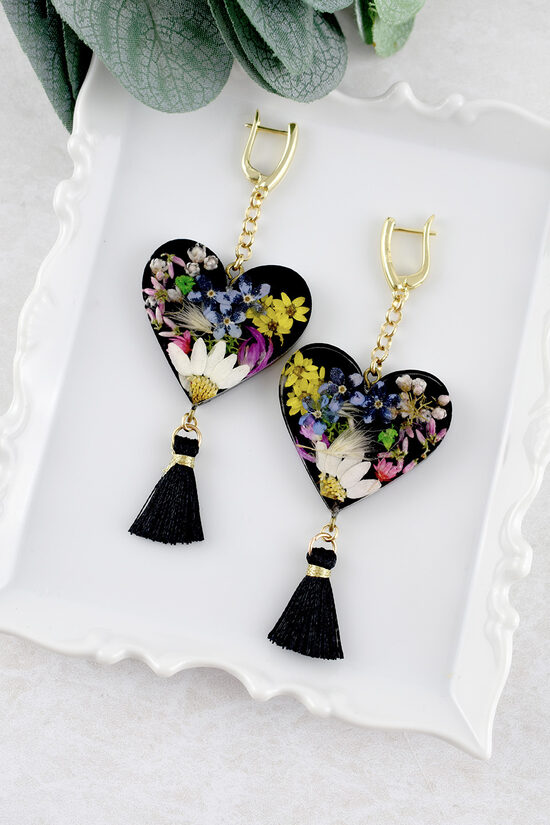 Sirsniņu auskari ar dabīgiem ziediem