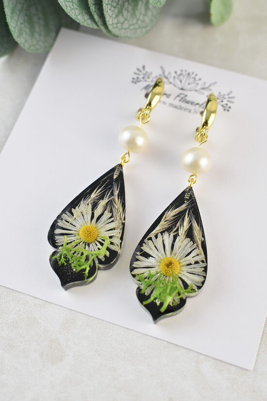 Melni auskari ar pērli