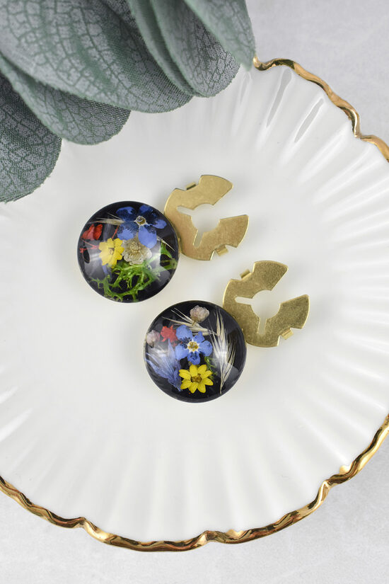 Handmade buttons with flowers