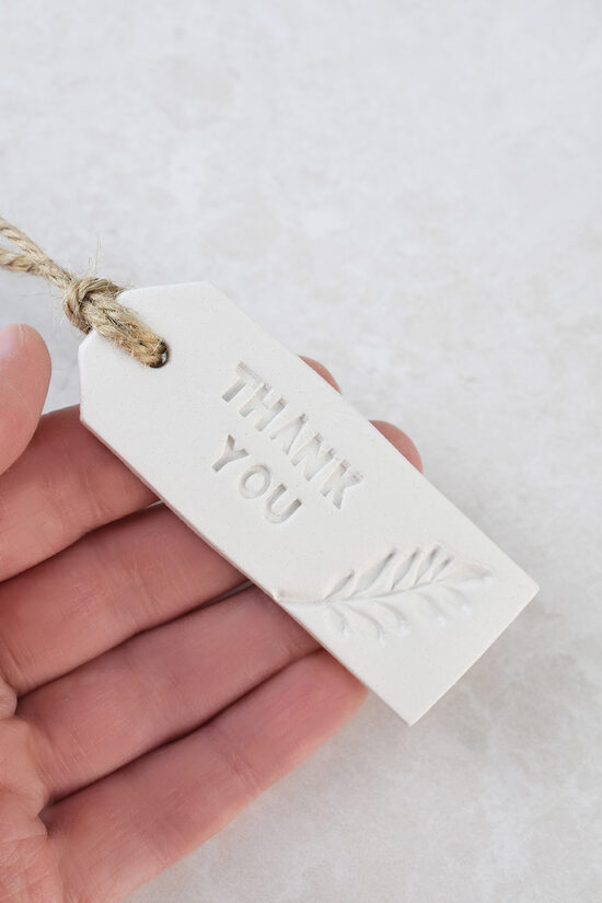 Piekariņš ar vārdu un lapiņas tekstūru