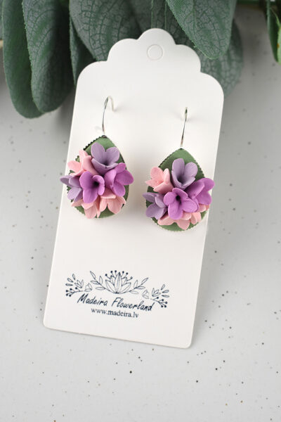 Auskari ar ceriņiem