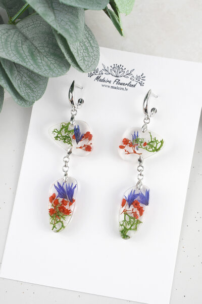 Gari auskari ar ziedlapiņām