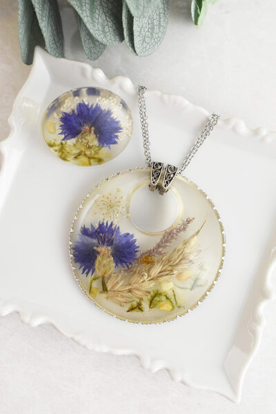 Jewelry set – pendant and ring